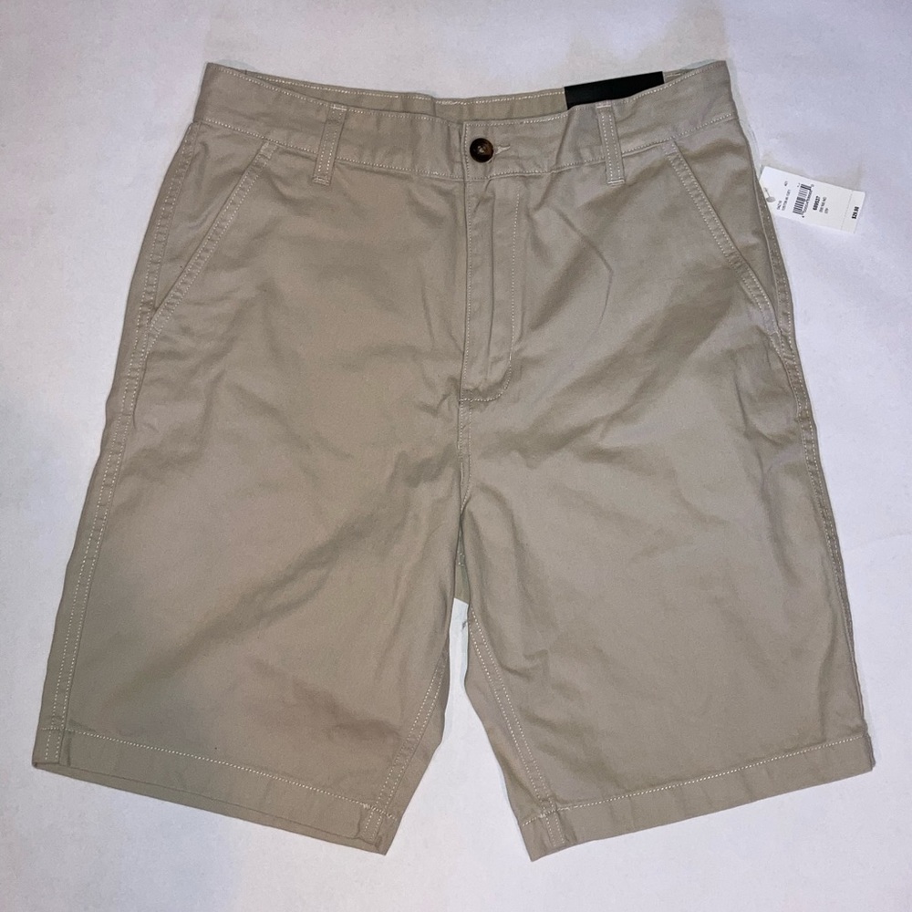 Men’s tan shorts